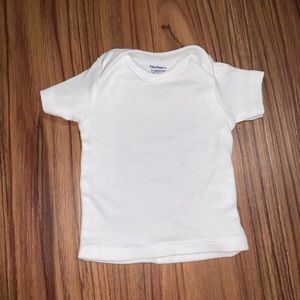 newborn white shirt sleeve tee